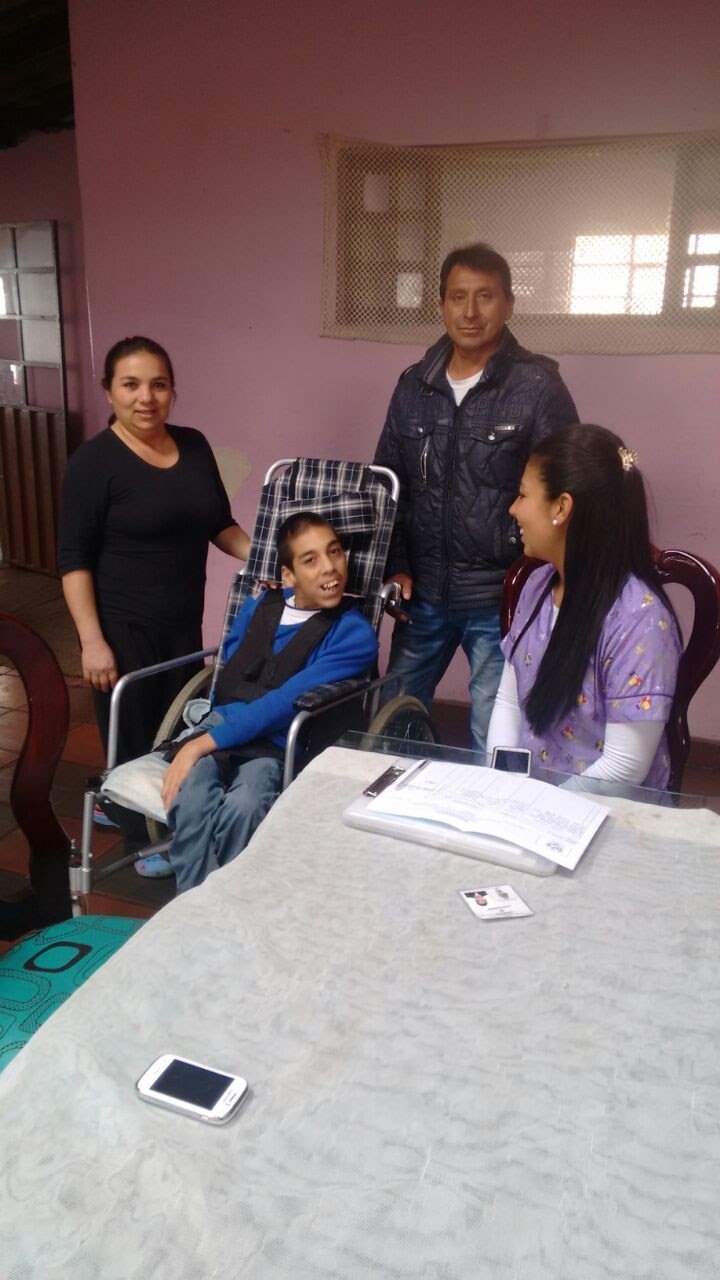 Terapia grupal en la Fundación CREINSER Cundinamarca